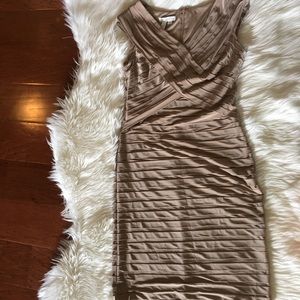 London Times Champagne Dress Size 8